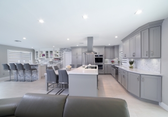 Expansive Homecrest Kitchen and Bar
