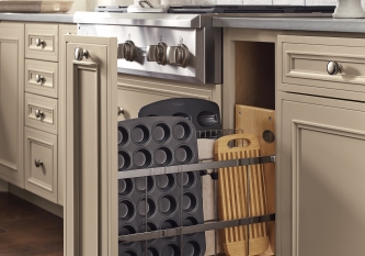 Base Pull Out for Trays