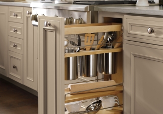 Base Utensil Pull out